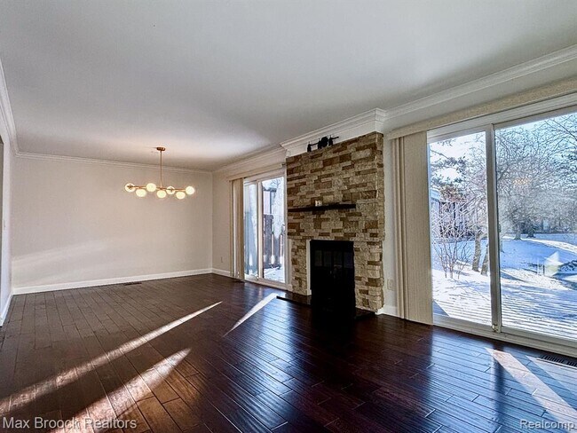 Building Photo - 5238 Brett Ct