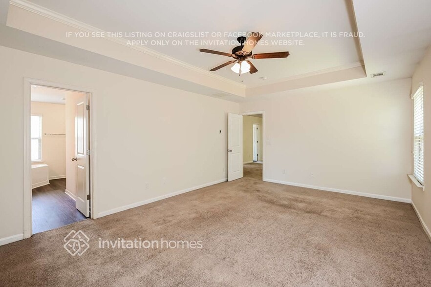 Building Photo - 4032 Oak Field Dr