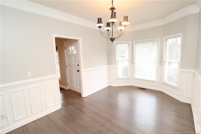 Building Photo - 2704 Thurrock Dr