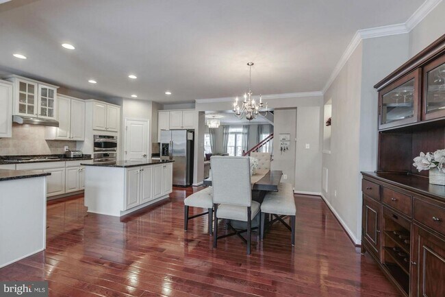 Building Photo - 22941 Chinkapin Oak Terrace