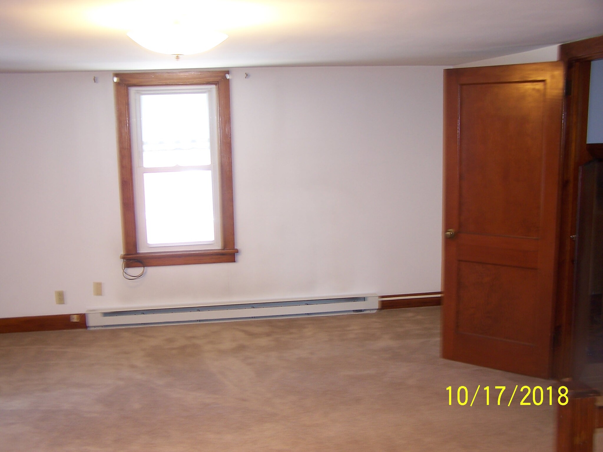 Building Photo - 266 E North St