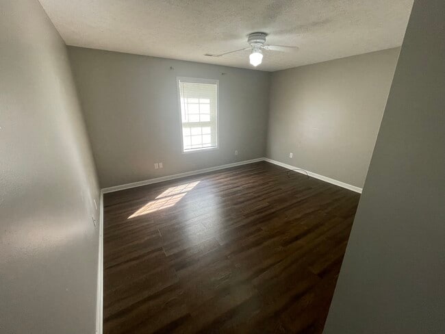 Building Photo - 1432 Trillium Ln