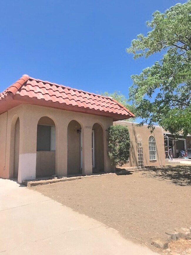 Building Photo - Near Academy Hills Park, Great NE Location...