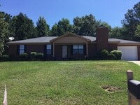 Building Photo - 3019 White Sand Dr