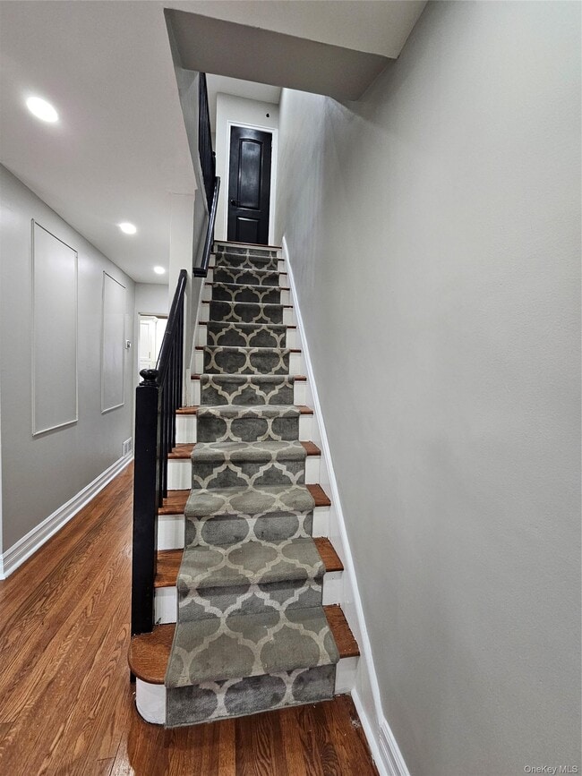 Building Photo - 2082 Pitman Ave