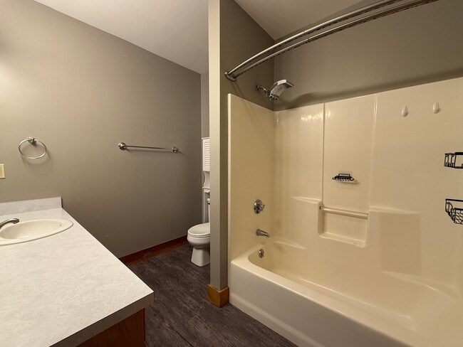 Building Photo - 11 Centre St