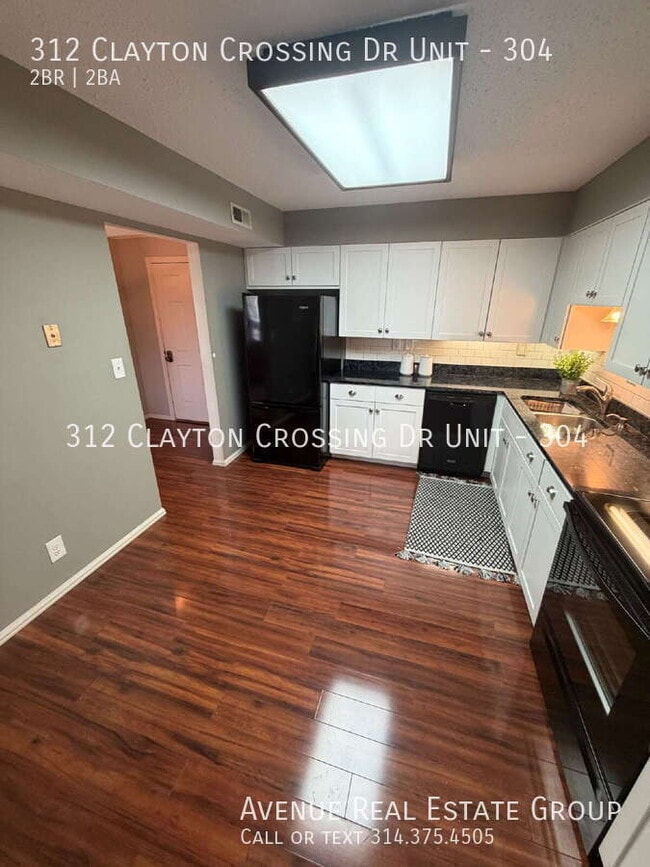 Building Photo - 312 Clayton Xing Dr