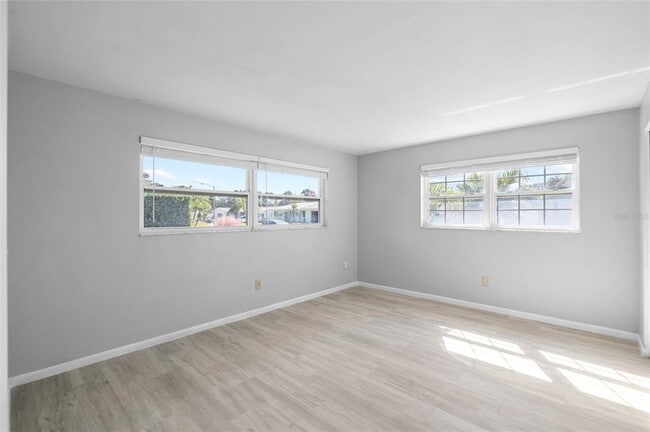 Building Photo - 11095 56th Ave N