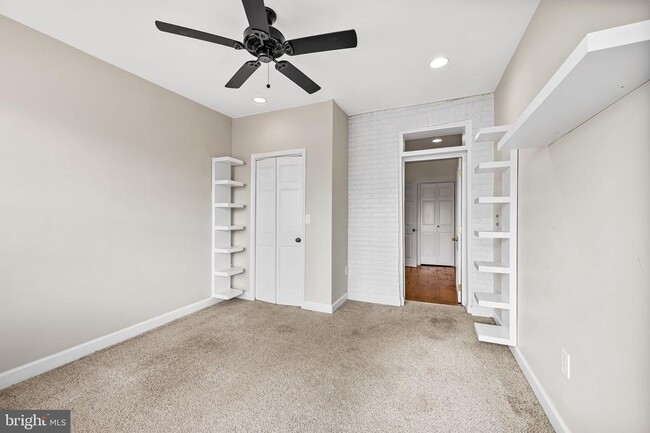 Building Photo - 2315 Eastern Ave