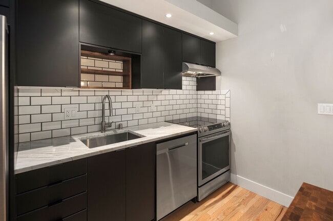 Building Photo - 75 South Main St