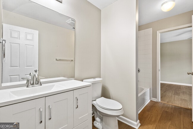 Building Photo - 606 Lofty Ln