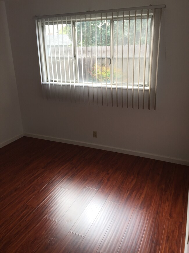 laminated floors throughout - 10 W Swain Rd