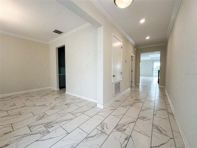 Building Photo - 14873 Winter Stay Dr