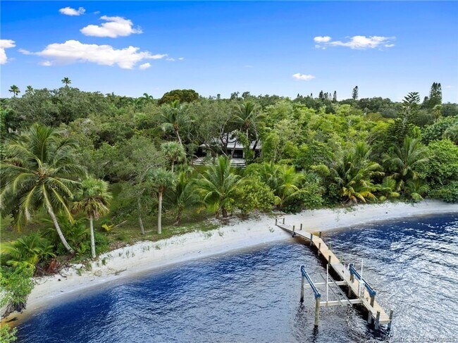 Primary Photo - 659 SE St Lucie Blvd