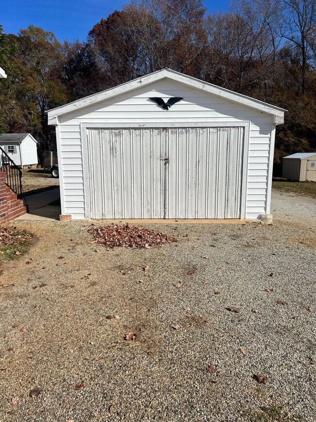 Building Photo - 511 Yost Rd