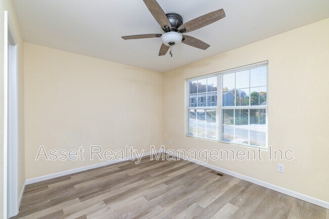 Building Photo - 932 Warrior Hill Dr