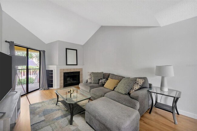 Building Photo - 8647 Mallard Reserve Dr