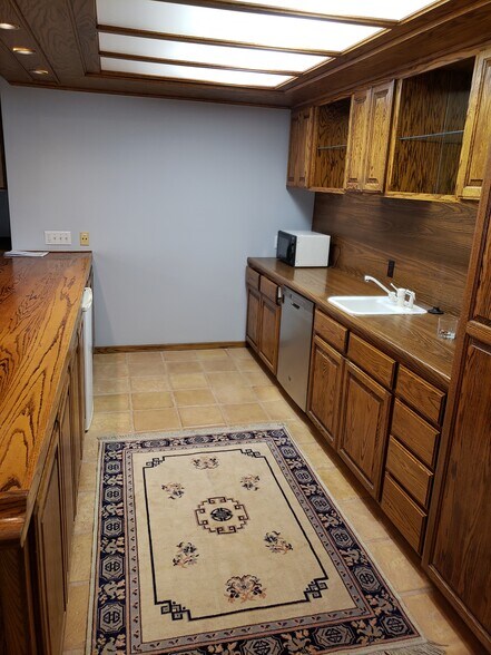 Building Photo - 3934 Alonzo Ave