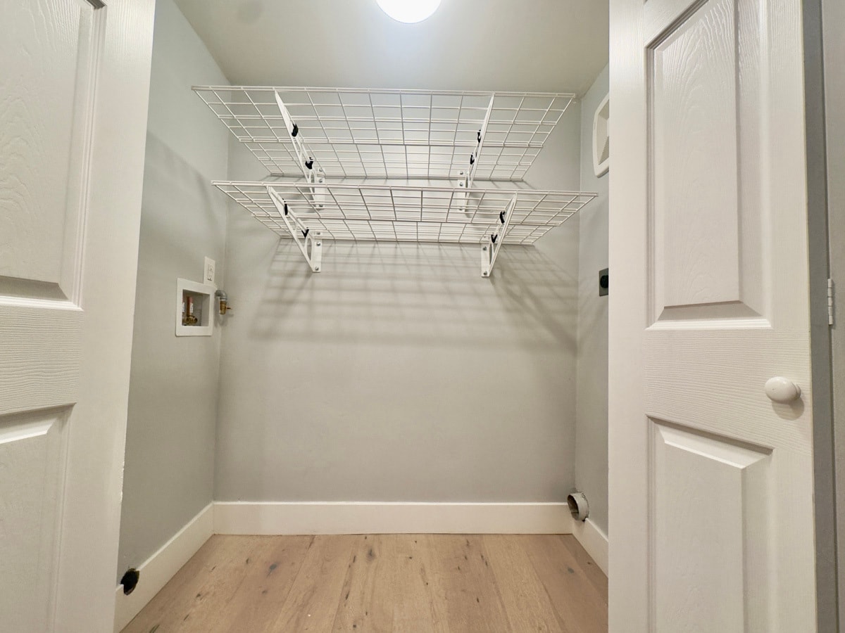 Building Photo - 914 Everett Ave