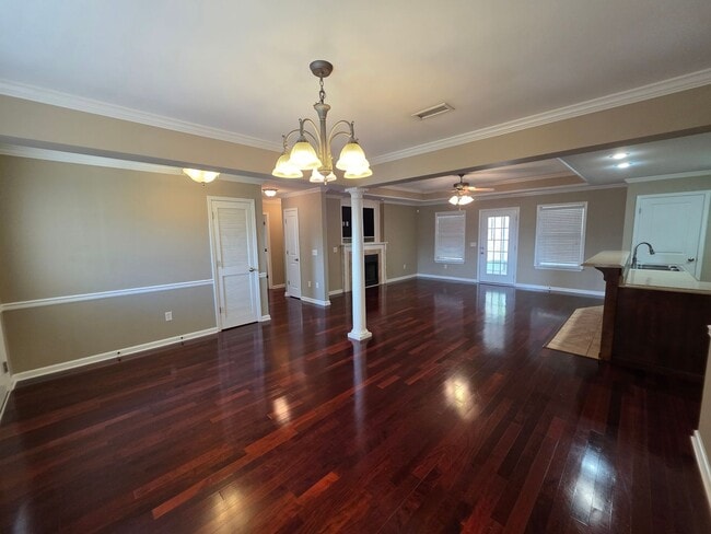 Building Photo - Available January!