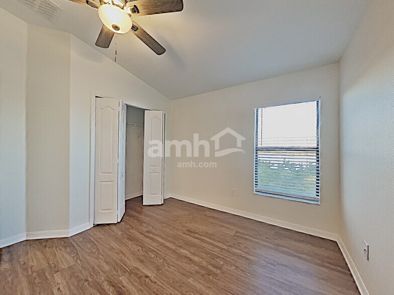 Building Photo - 13309 Wellington Hills Dr