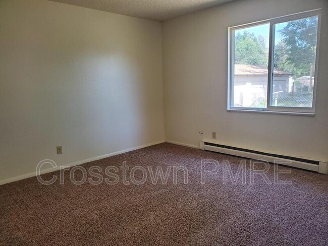 Building Photo - 914 Cortez Ct