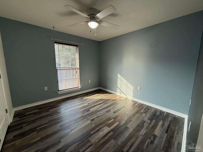 Building Photo - 6640 Tidal Bay Dr