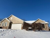 Building Photo - 3B/2B duplex located near Purdue campus