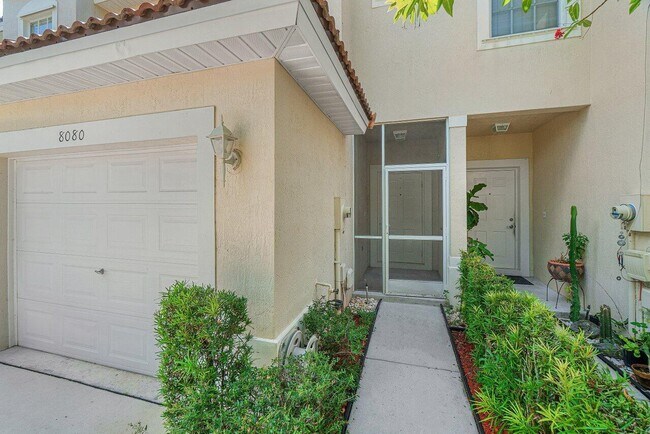 Building Photo - 8080 Briantea Dr