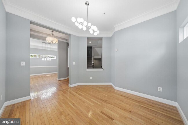 Building Photo - 13131 Clarksburg Square Rd