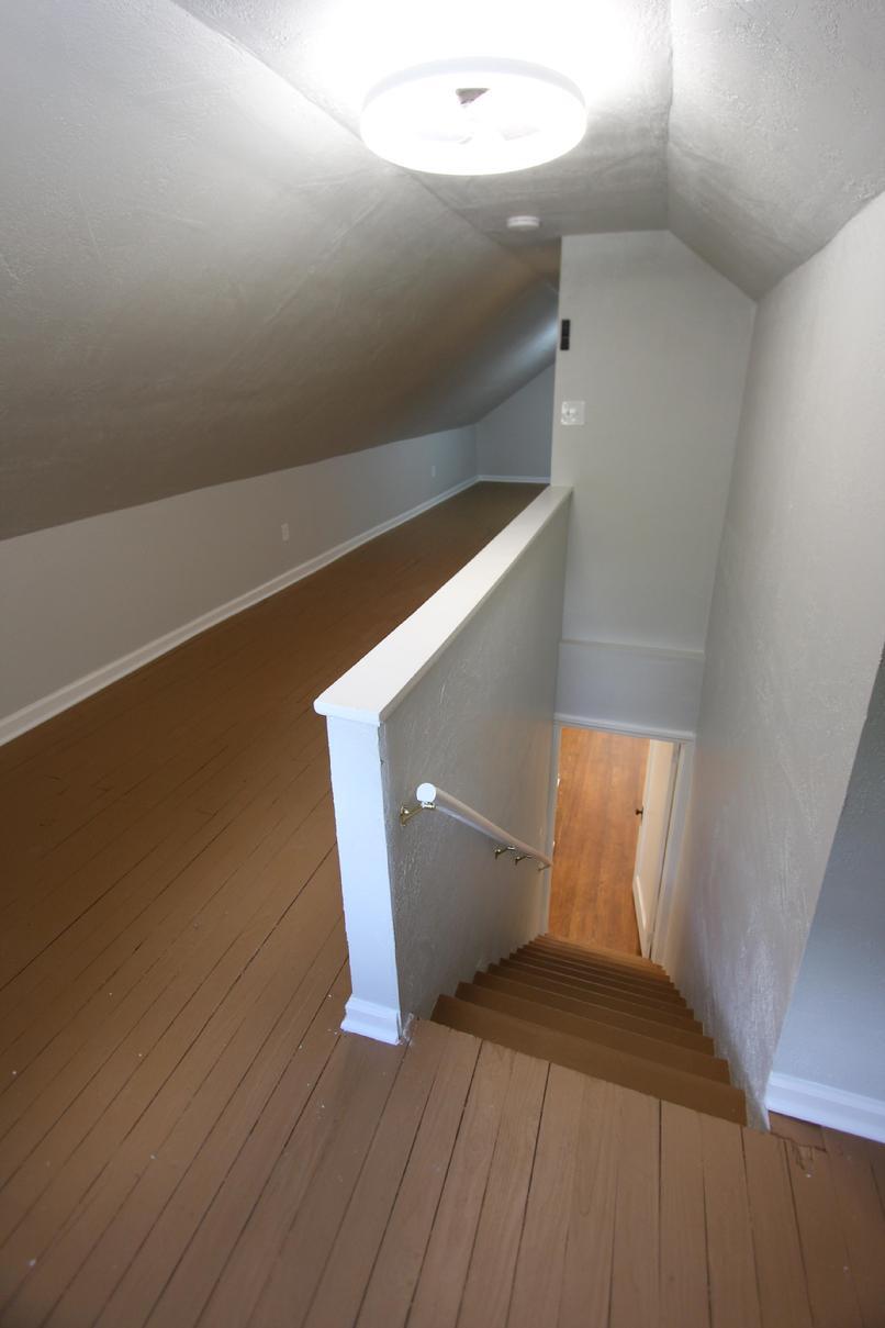 2nd Floor - 905 Benton Ave