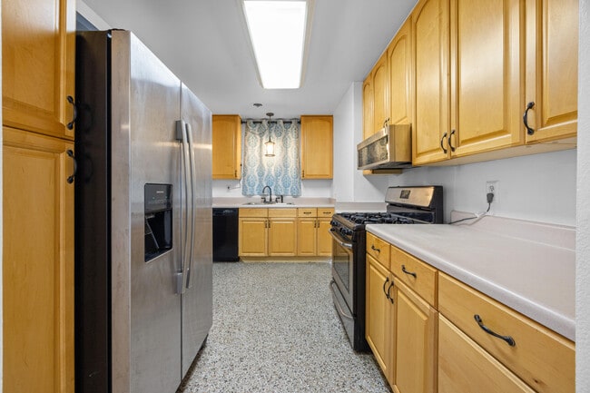 Building Photo - 435 Argyle Ct