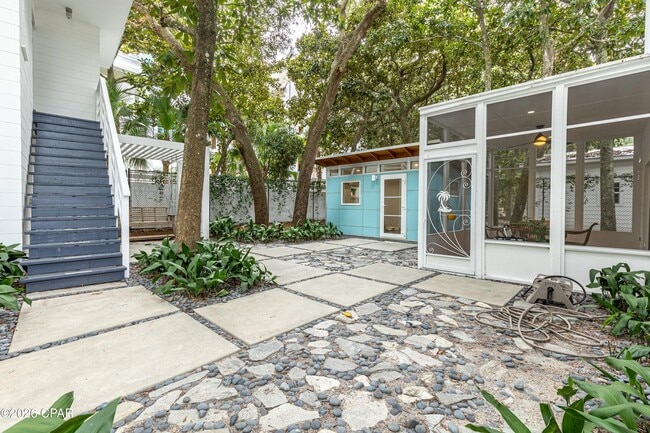 Building Photo - 2979 S County Hwy 395