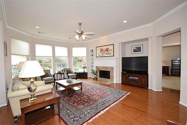 Building Photo - 12103 Ensenada Canyon Ln