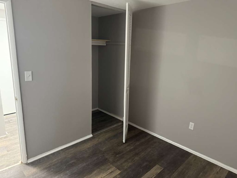 Building Photo - 13540 Superior Rd