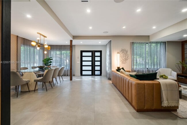 Building Photo - 145 NE 49th St