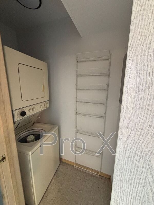 Building Photo - 1366 E Sequoyah Ct