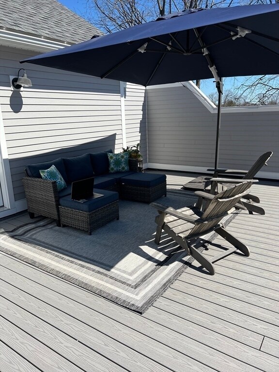 Building Photo - 279 W Central St