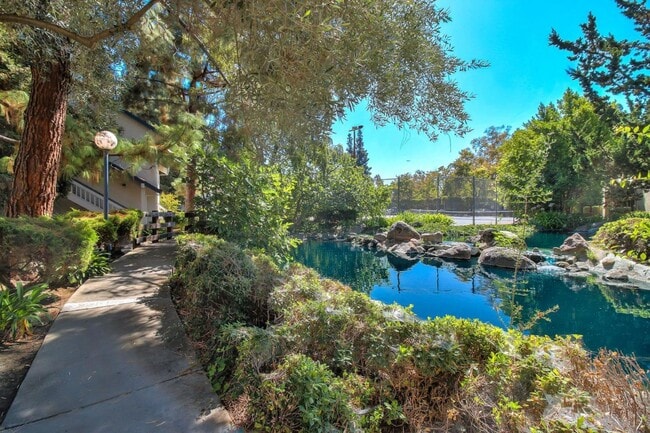 Building Photo - Wow! What a Great Home! Available Now!