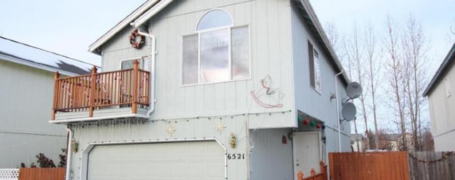 Building Photo - Tranquil Cul-de-Sac Charm: Inviting 3BR, 2BA Home in South Anchorage