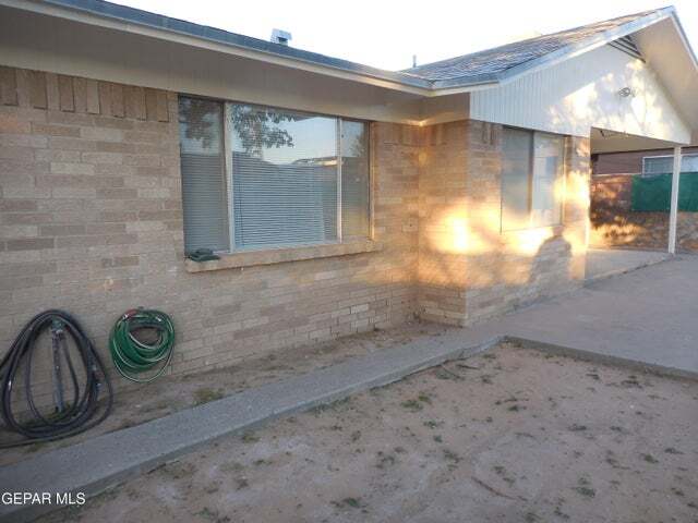 Building Photo - 10512 Cardigan Dr