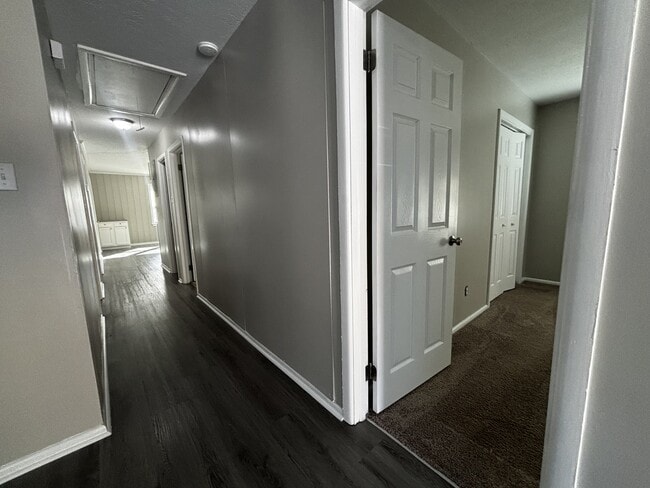 Building Photo - 516 Olivia Ln