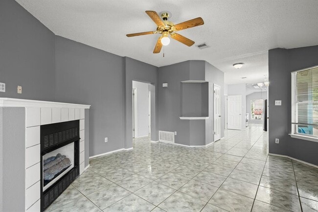Building Photo - 8133 Tockington Way