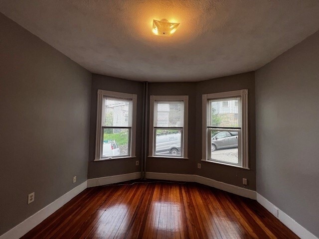 Building Photo - 11 Sunset St