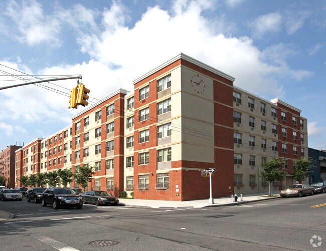 Primary Photo - Genesis Neighborhood Plaza II