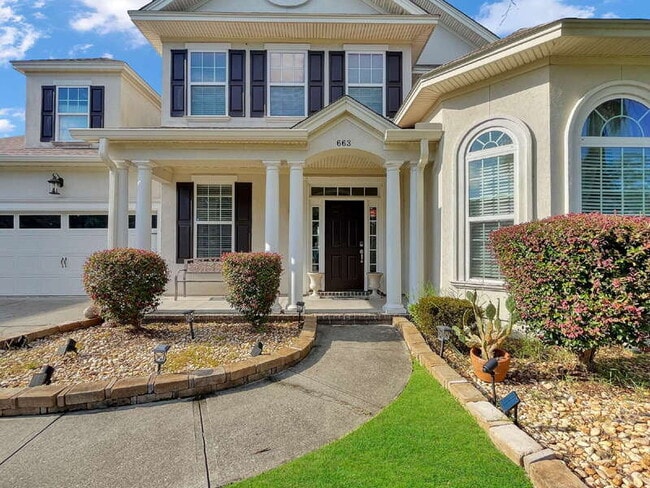 Building Photo - 663 Wyndham Way