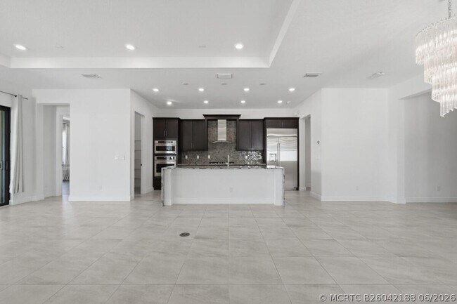 Building Photo - 11760 Bayview Cir