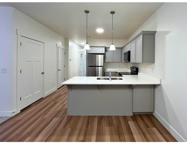 Building Photo - 3375 W 2010 N