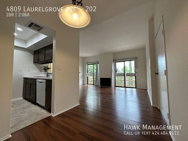Building Photo - 4809 Laurelgrove Ave