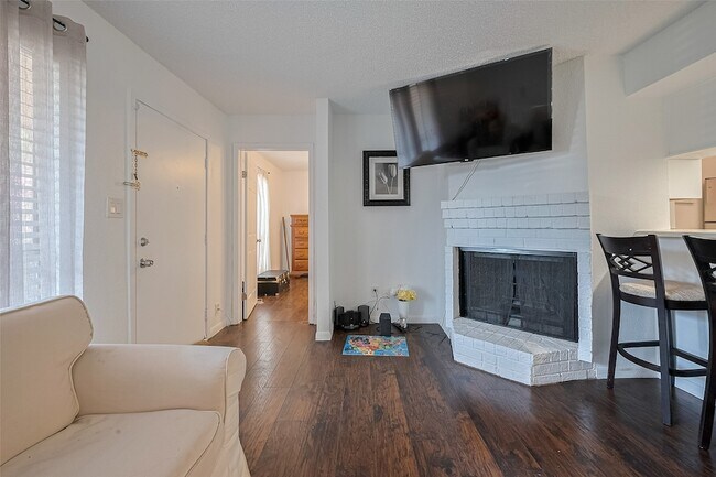 Building Photo - 1505 Ward Rd